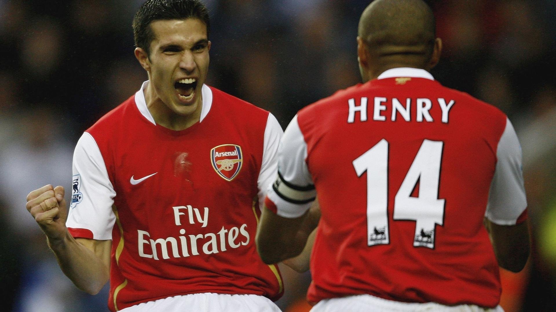 欧冠“黑暗中的光芒”:逆境中的坚韧不拔,黑暗中的光詹姆斯